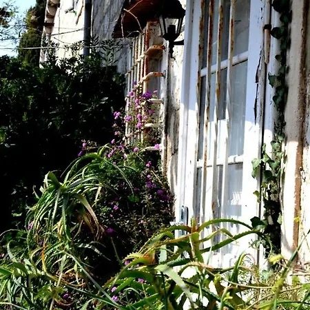 Stone House * Ragusa