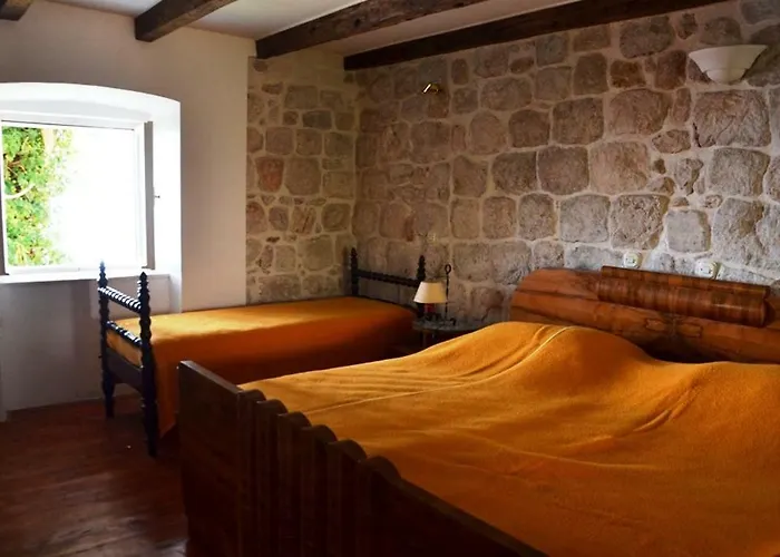 Stone House Apartment *