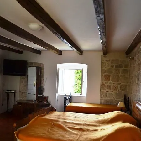 Stone House דירה *